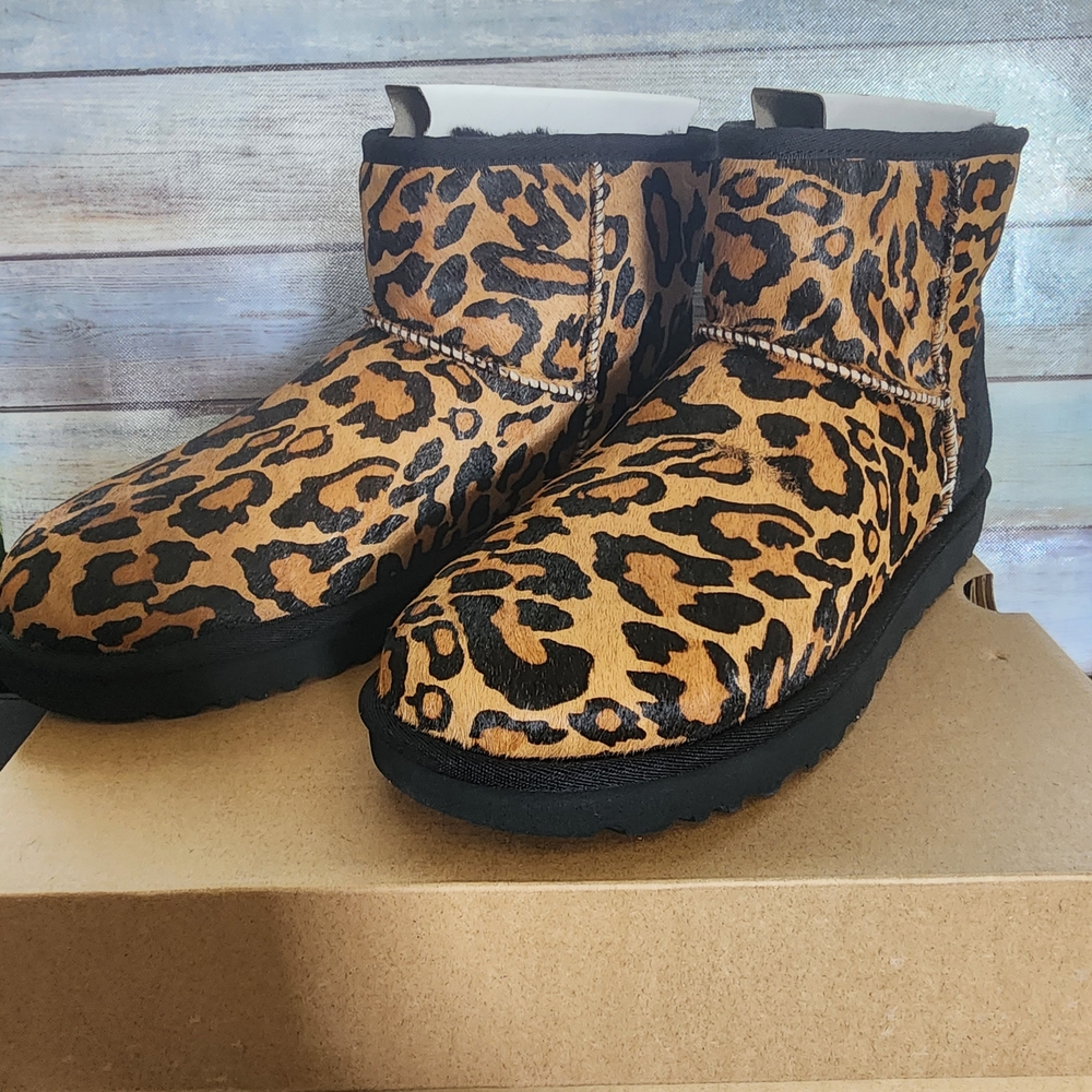 NWT UGG Classic Mini Panther Boots